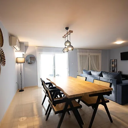 Maisonette Pt Апартаменты Переа