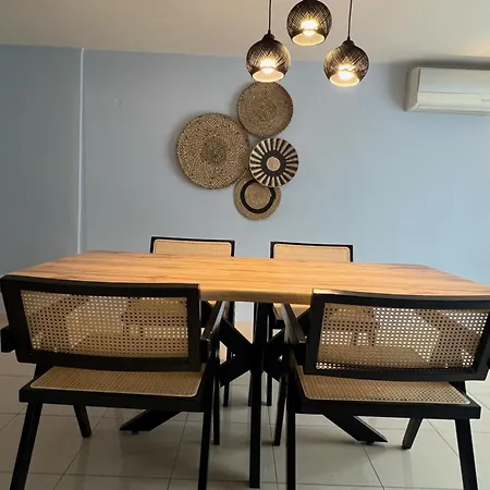 Maisonette Pt 아파트 Peraía